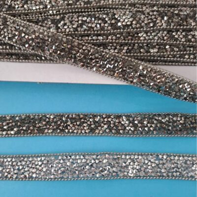 GALON TERMOADH STRASS X10yds PLATA-NGRO