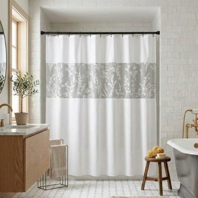 CORTINA DE BAÑO BORDADA ORGANZA