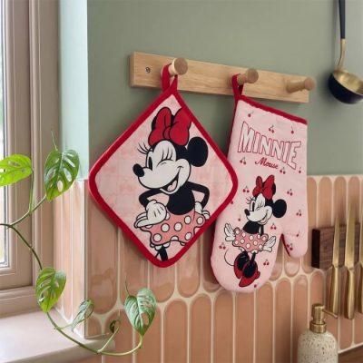 SET MANOPLA Y AGARRADERA DISNEY